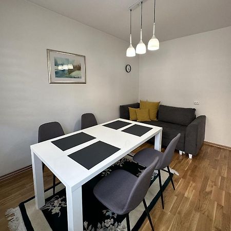B Home Apartment For Rent SJJ Exteriör bild