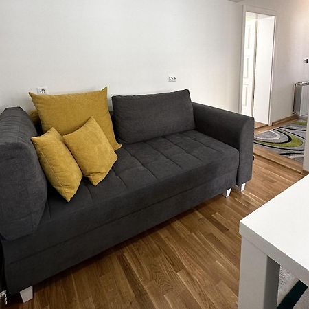 B Home Apartment For Rent SJJ Exteriör bild